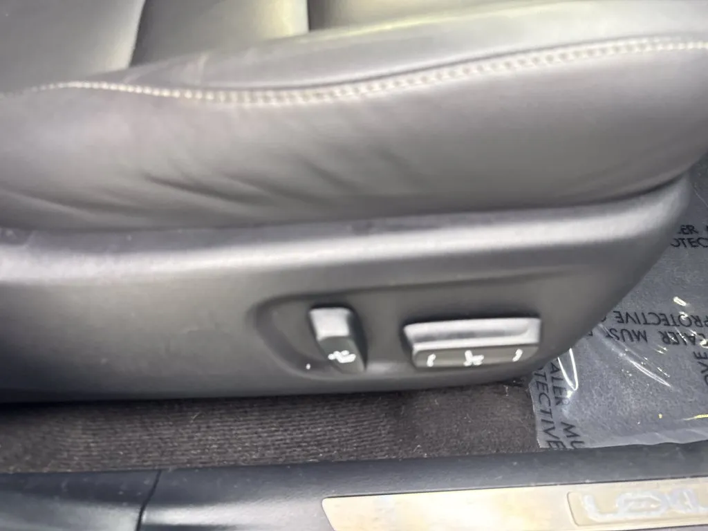 Lexus NX photo 49