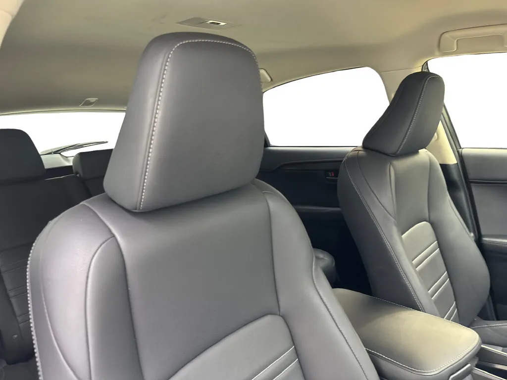 Lexus NX photo 47