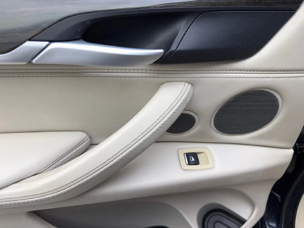 BMW X5 photo 40