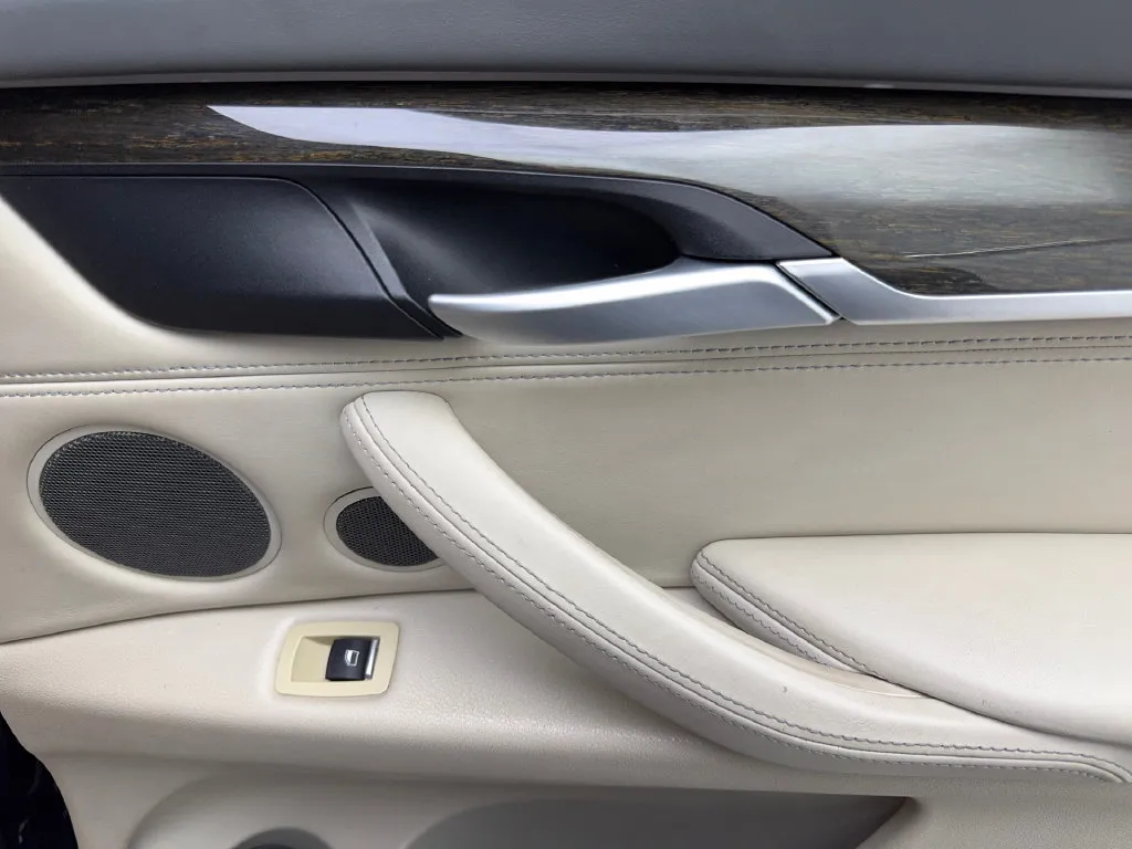 2015 BMW X5 xDrive35i - Photo 44