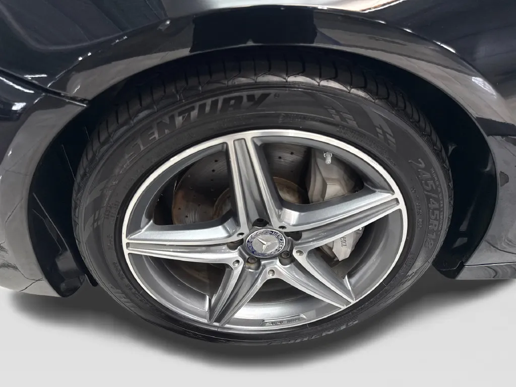 Mercedes-Benz E-Class photo 81