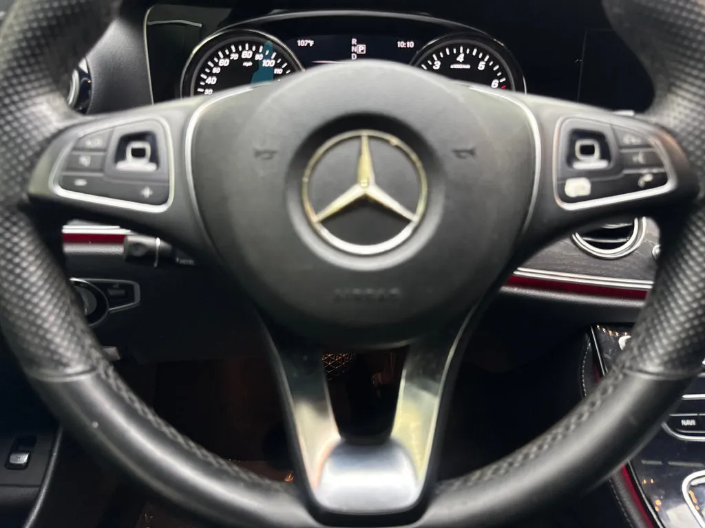 Mercedes-Benz E-Class photo 56