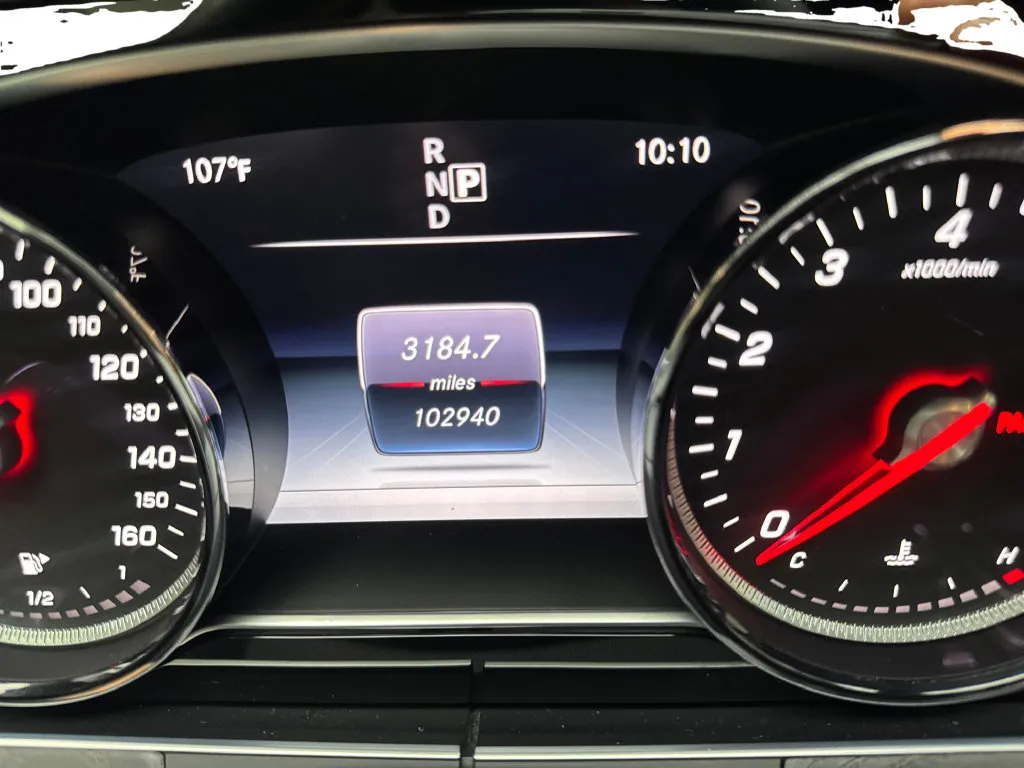 Mercedes-Benz E-Class photo 59