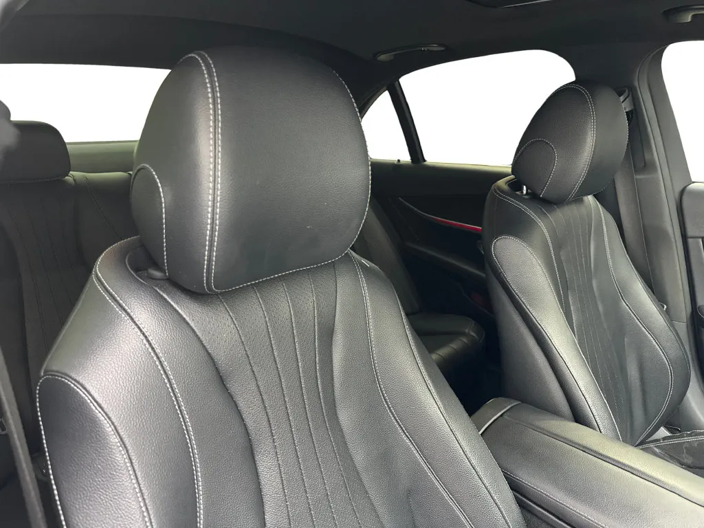Mercedes-Benz E-Class photo 45