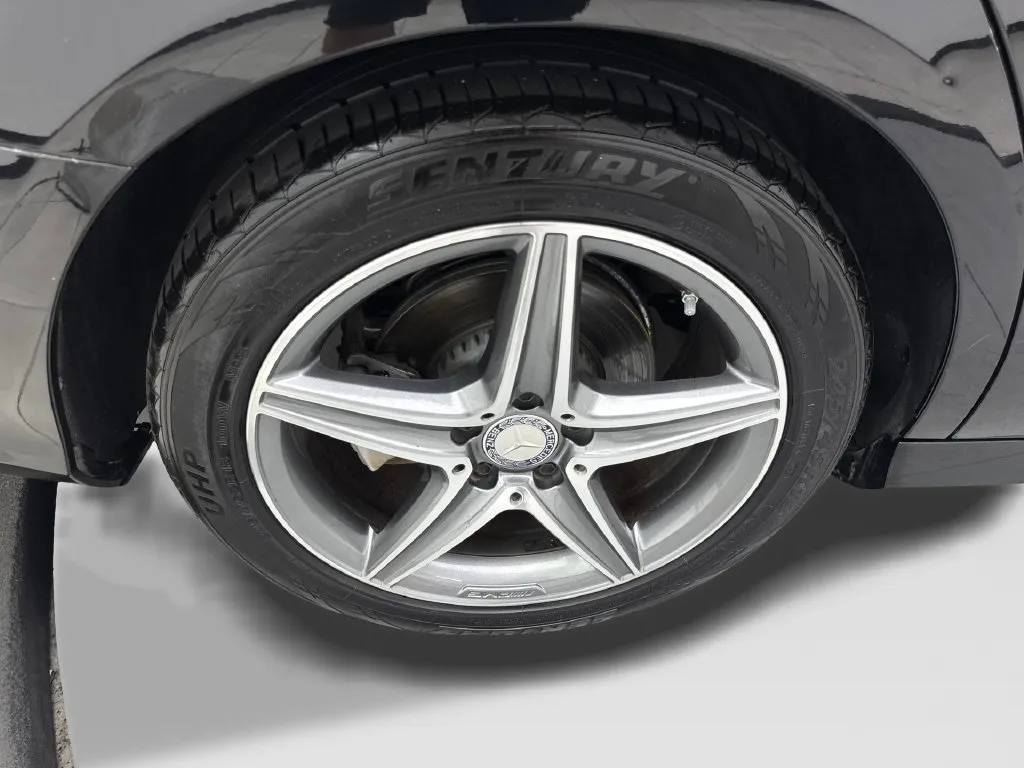 Mercedes-Benz E-Class photo 79