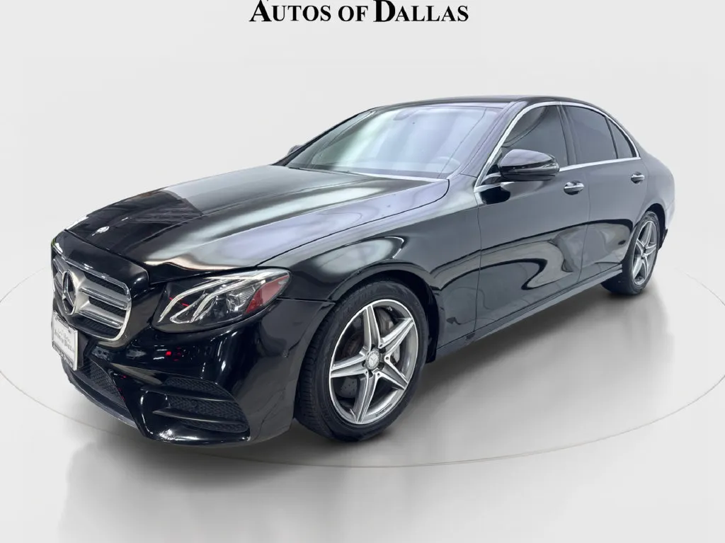 Mercedes-Benz E-Class photo 3