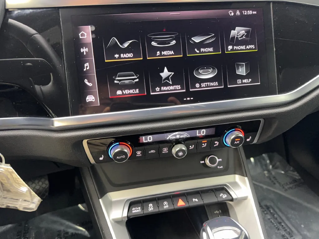 Audi Q3 photo 64