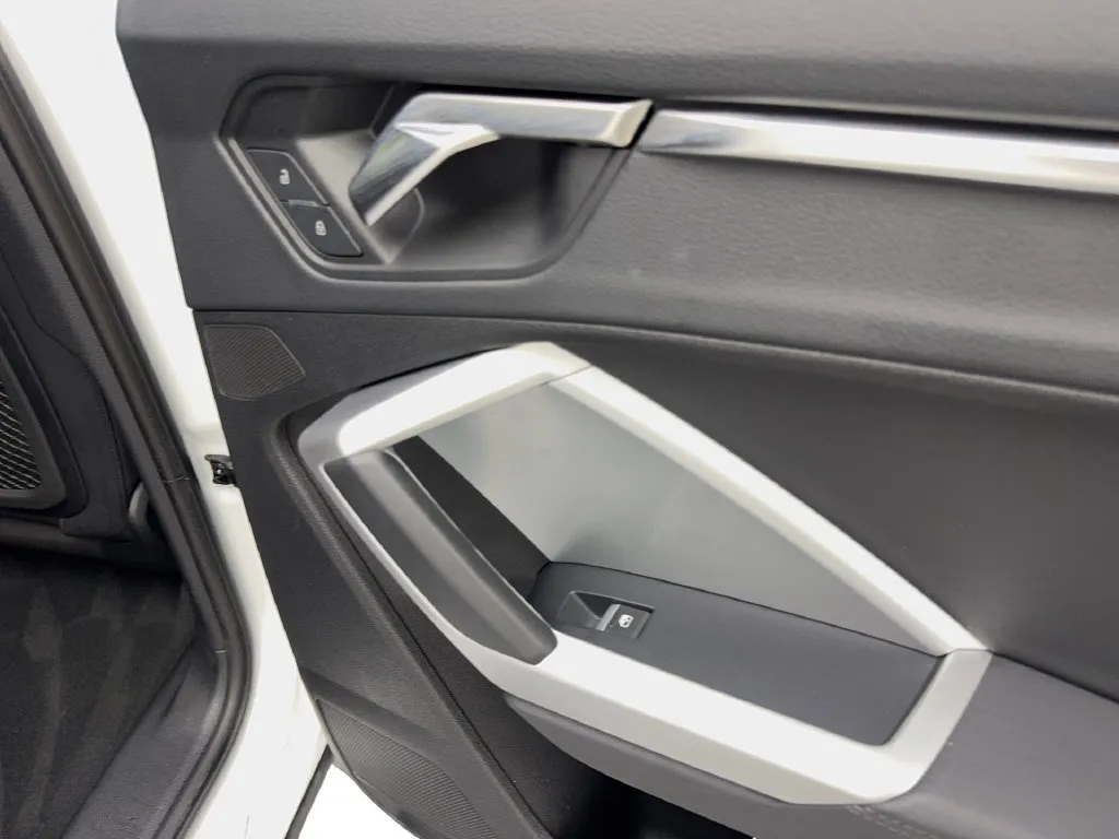Audi Q3 photo 46