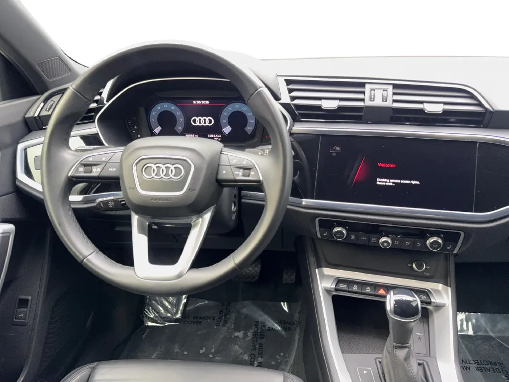 Audi Q3 photo 56