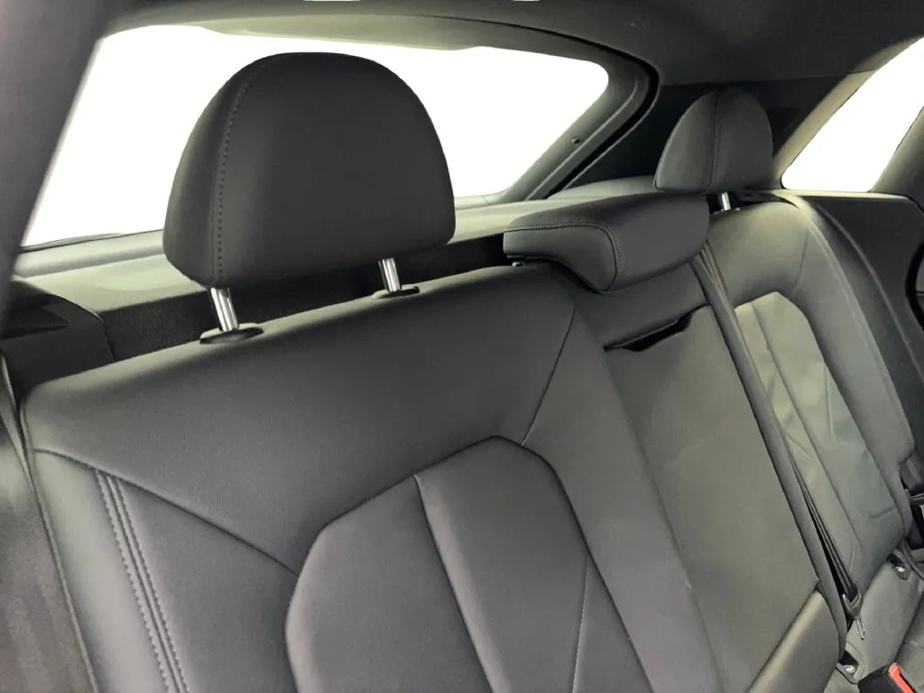 Audi Q3 photo 43