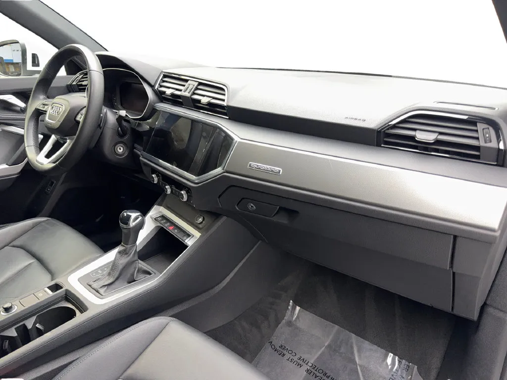 Audi Q3 photo 55