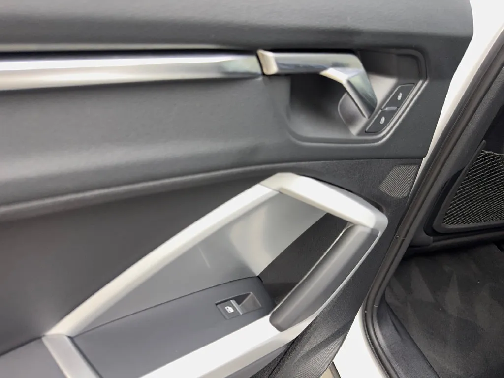 Audi Q3 photo 41