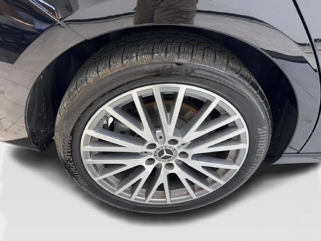 Mercedes-Benz CLA photo 81