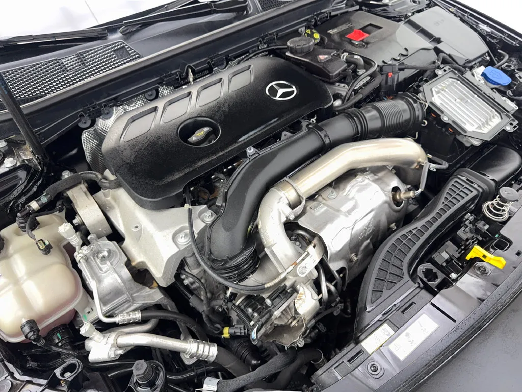 Mercedes-Benz CLA photo 75