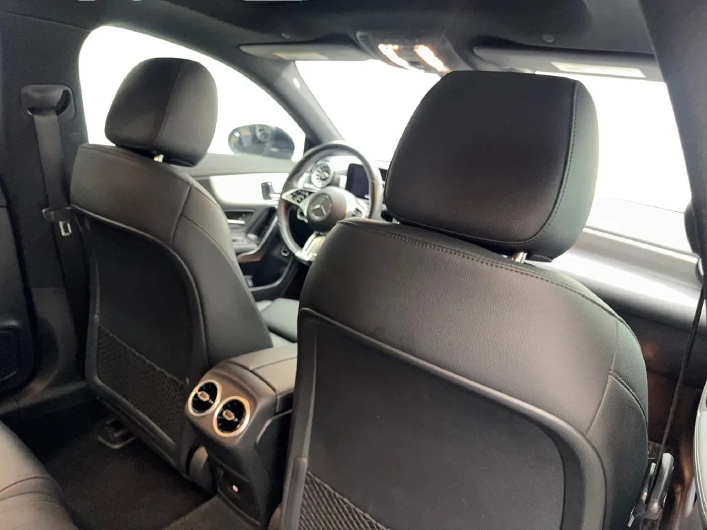 Mercedes-Benz CLA photo 41