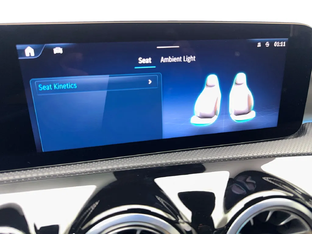 Mercedes-Benz CLA photo 63
