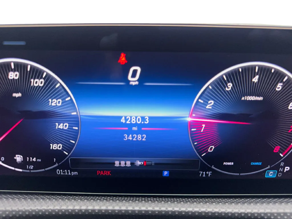 Mercedes-Benz CLA photo 59