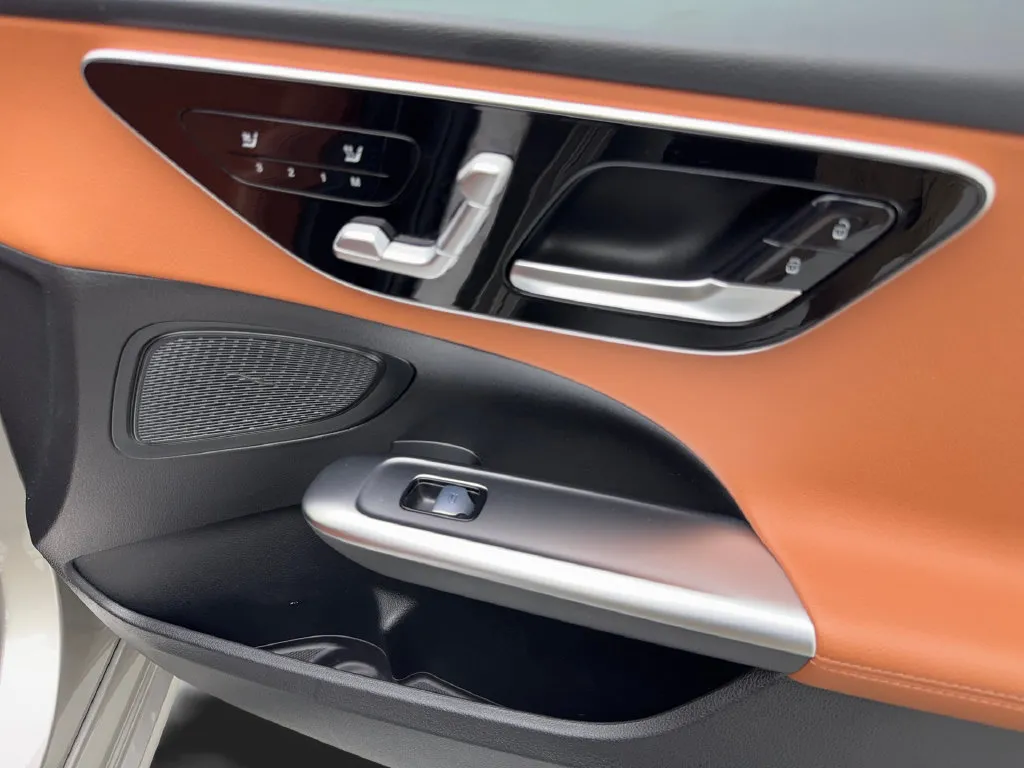 Mercedes-Benz C-Class photo 48