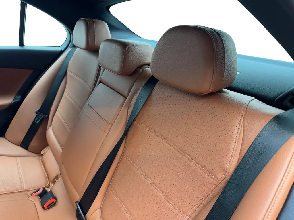 Mercedes-Benz C-Class photo 34
