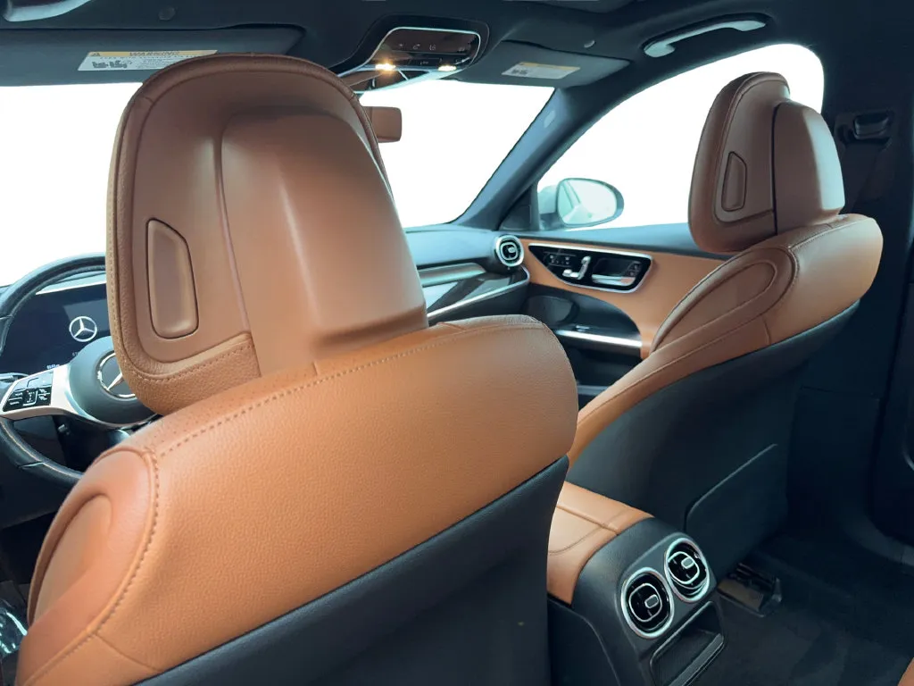 Mercedes-Benz C-Class photo 35
