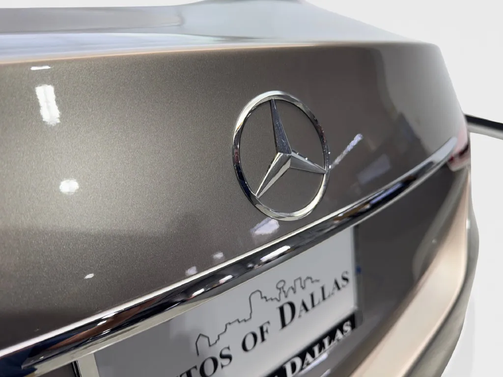 Mercedes-Benz C-Class photo 23