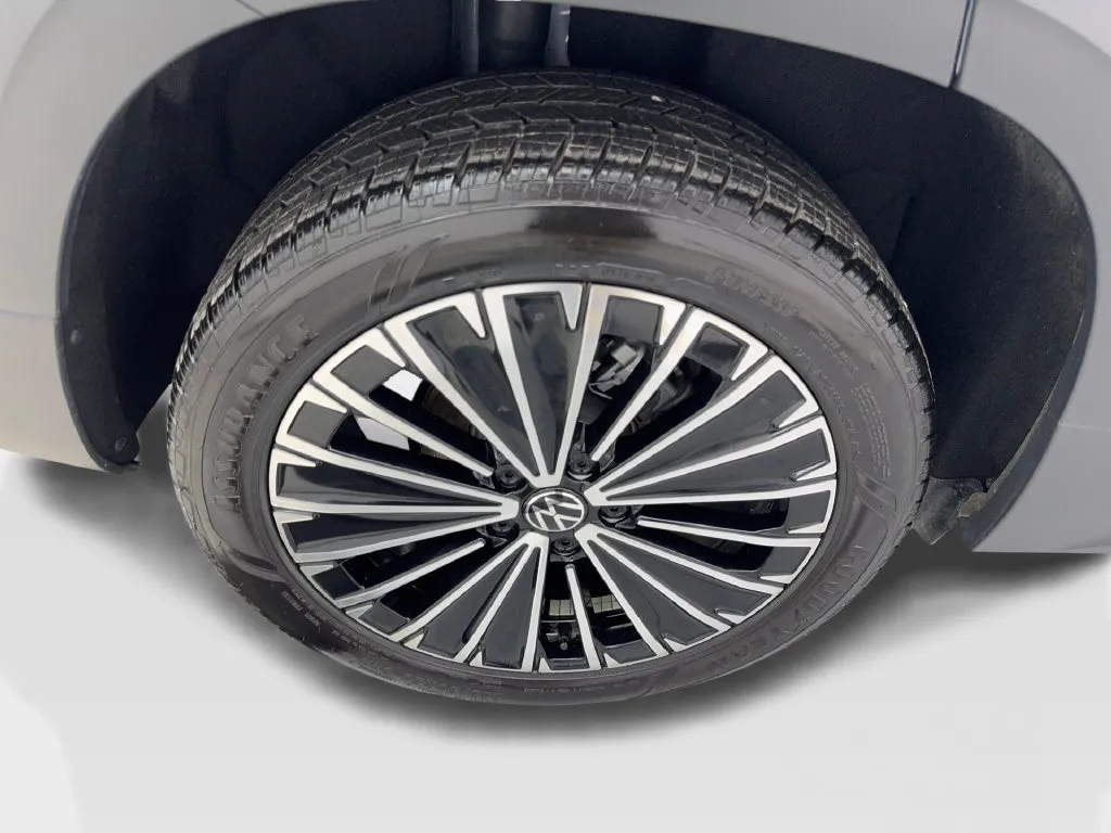 Volkswagen Taos photo 86