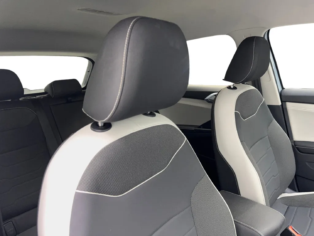 Volkswagen Taos photo 48