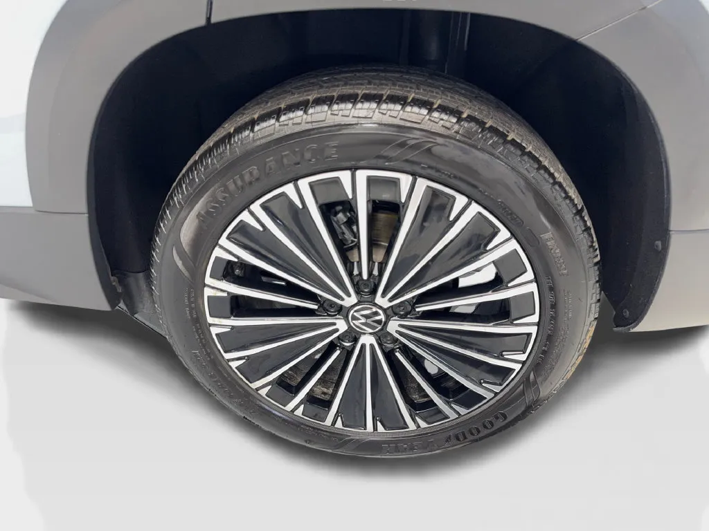 Volkswagen Taos photo 87