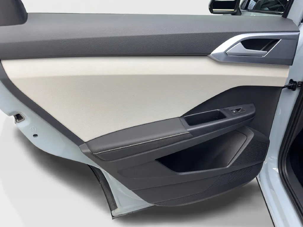 Volkswagen Taos photo 40