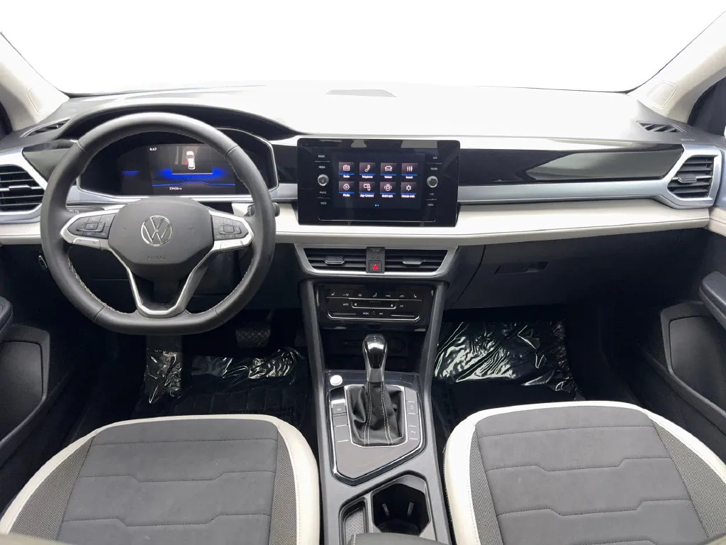 Volkswagen Taos photo 54