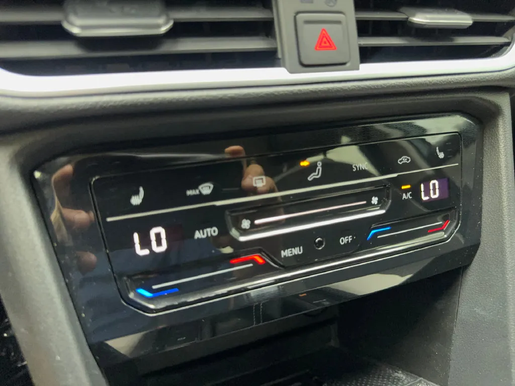 Volkswagen Taos photo 69
