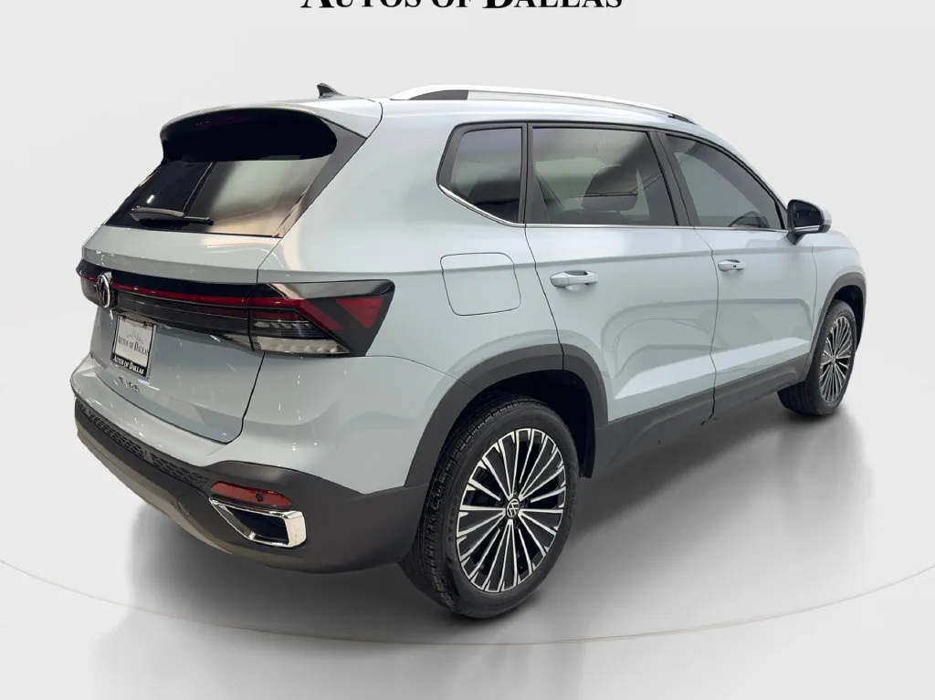 Volkswagen Taos photo 7