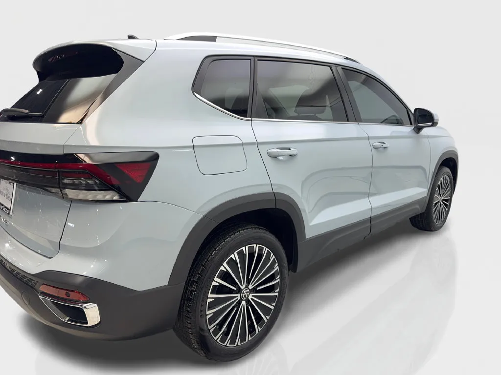 Volkswagen Taos photo 15