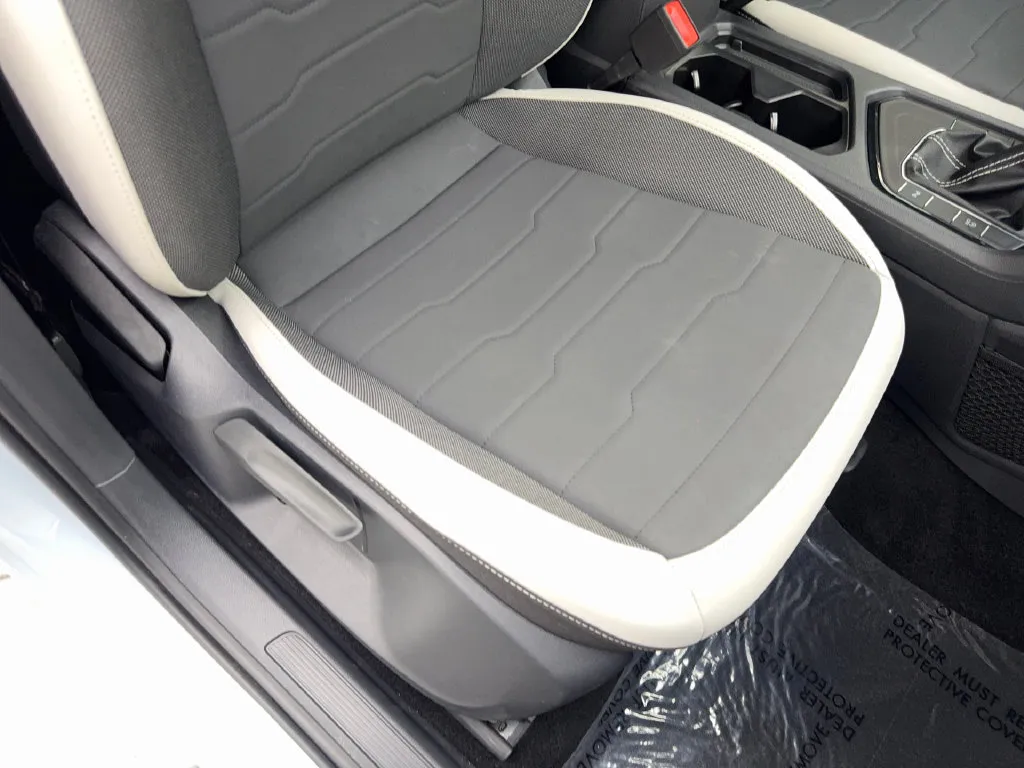 Volkswagen Taos photo 49