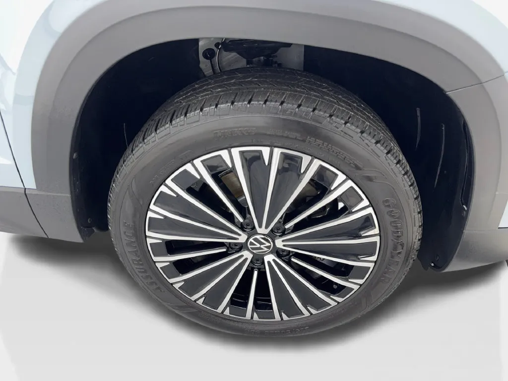 Volkswagen Taos photo 85
