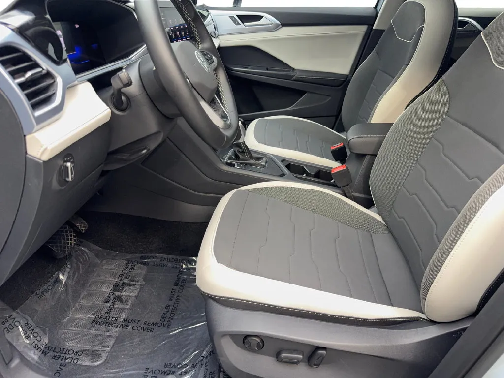 Volkswagen Taos photo 29