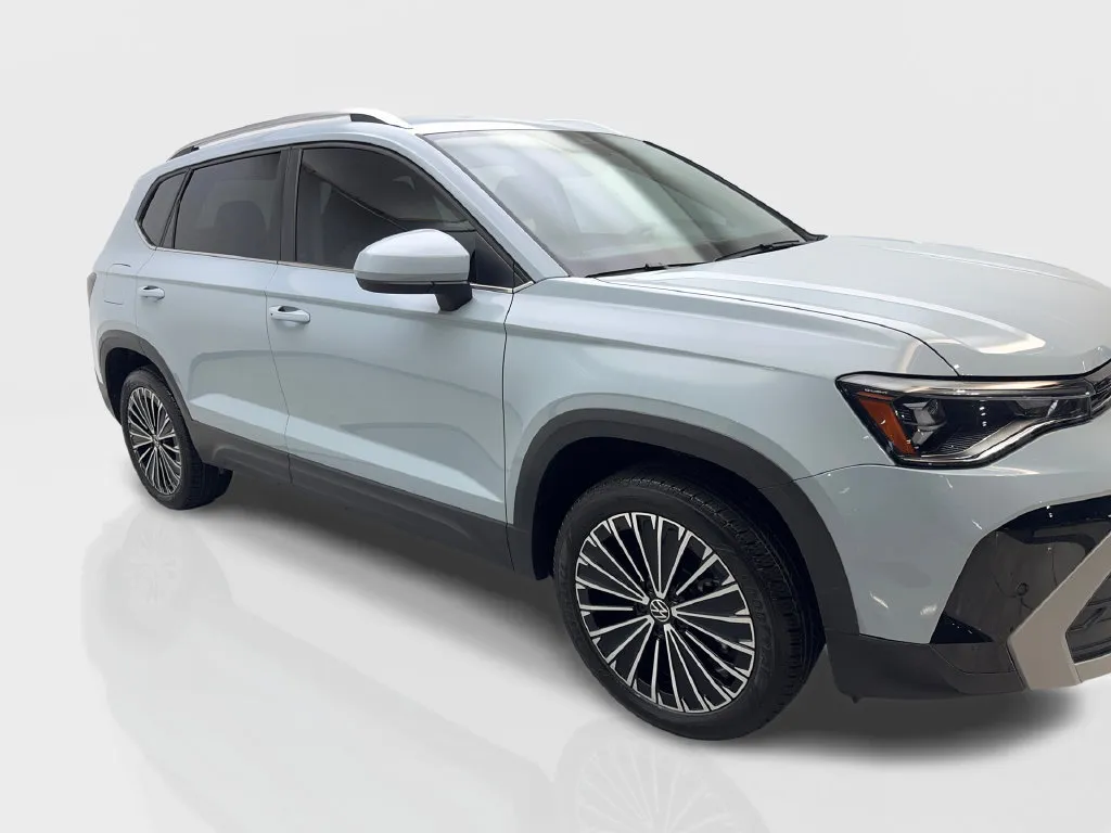 Volkswagen Taos photo 14