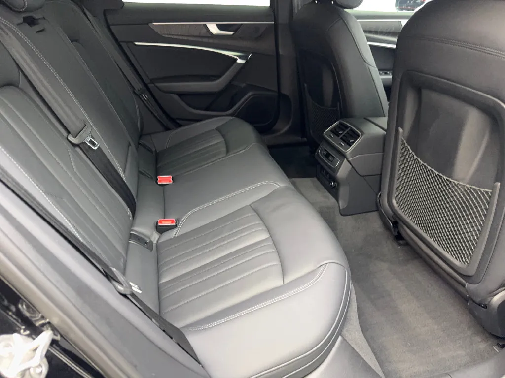 Audi A6 photo 37