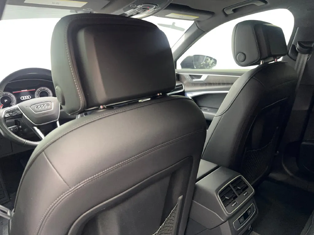 Audi A6 photo 34