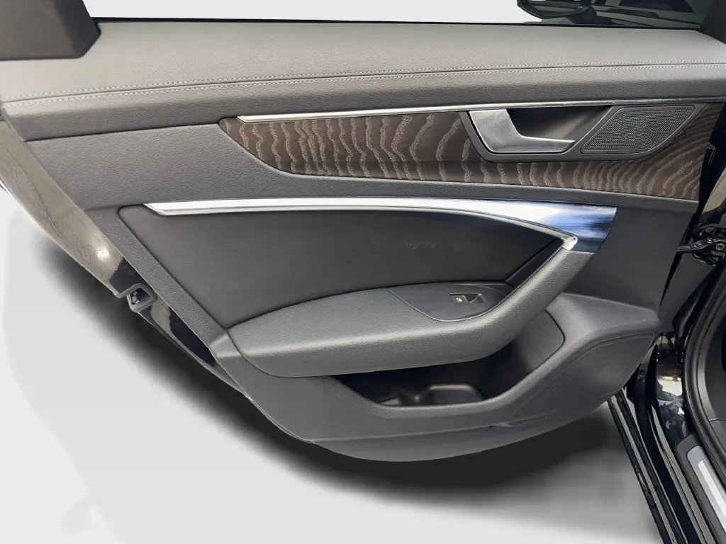 Audi A6 photo 35