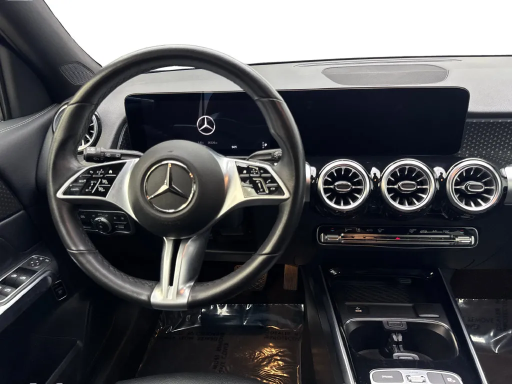 Mercedes-Benz GLB photo 53