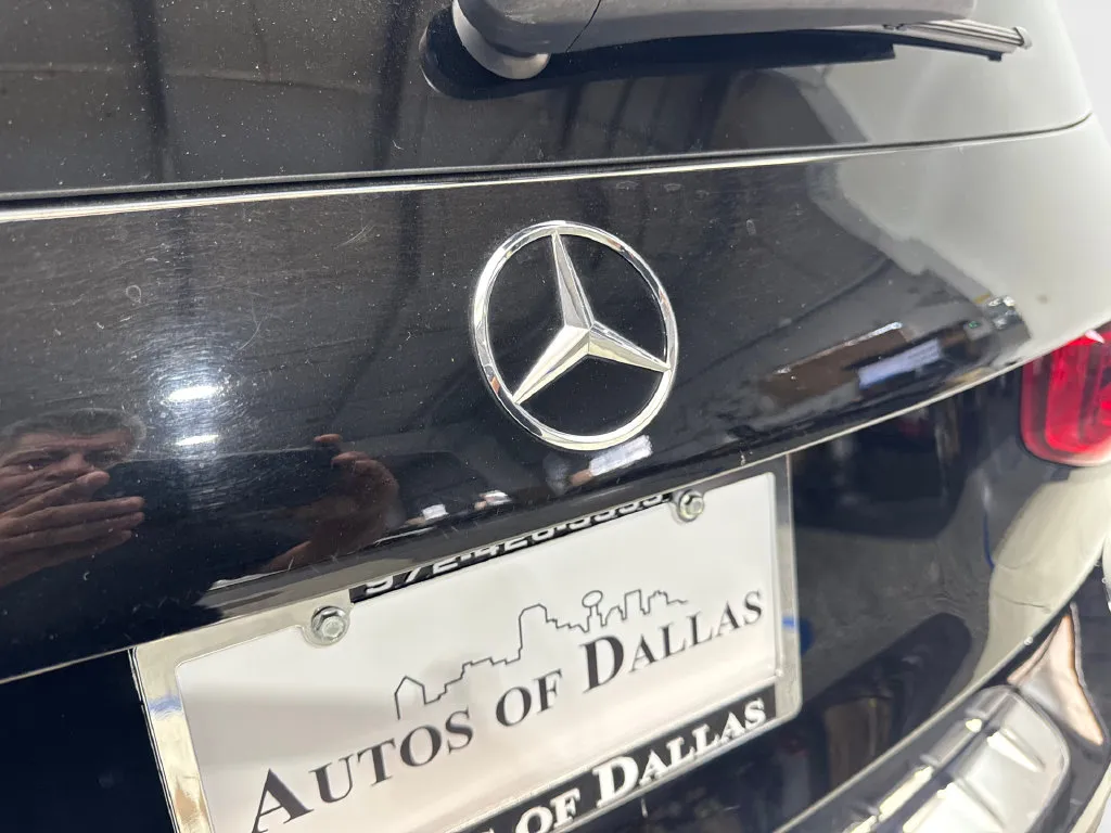 Mercedes-Benz GLB photo 23