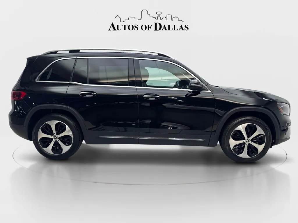 Mercedes-Benz GLB photo 11
