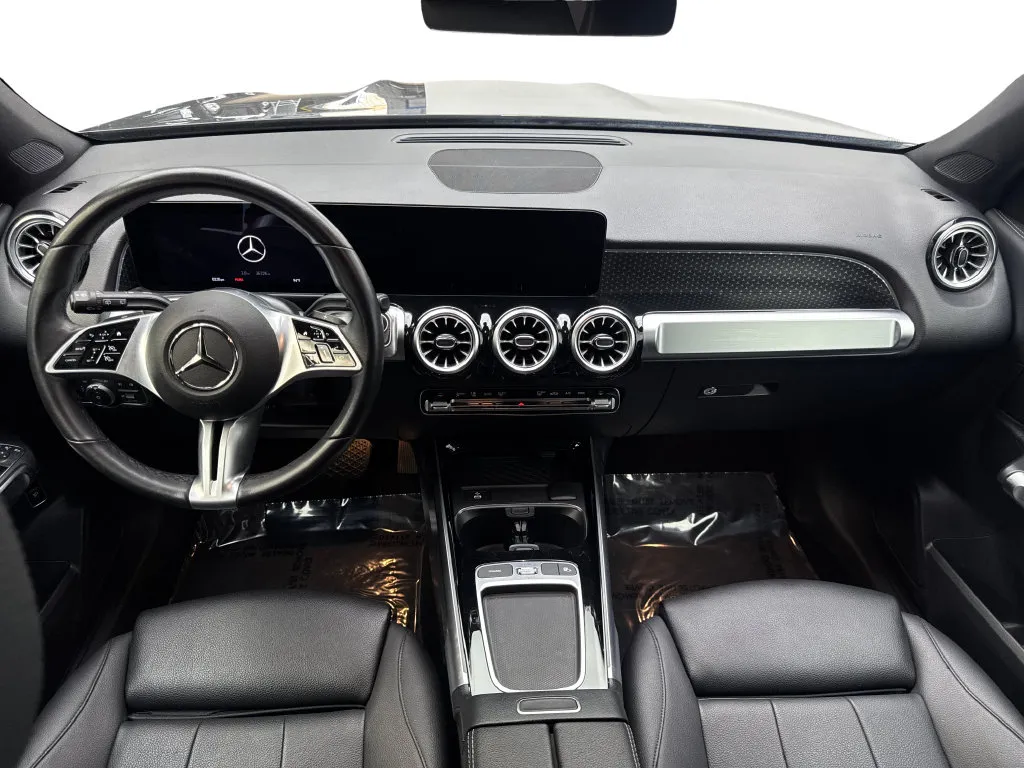 Mercedes-Benz GLB photo 51