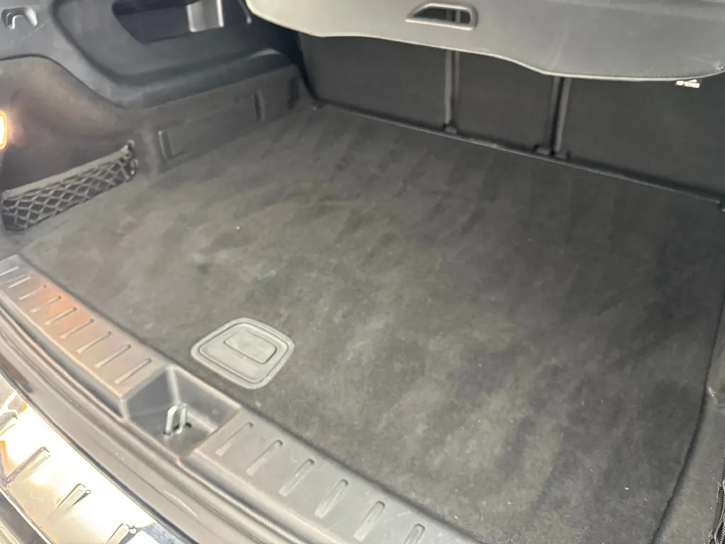 Mercedes-Benz GLB photo 79