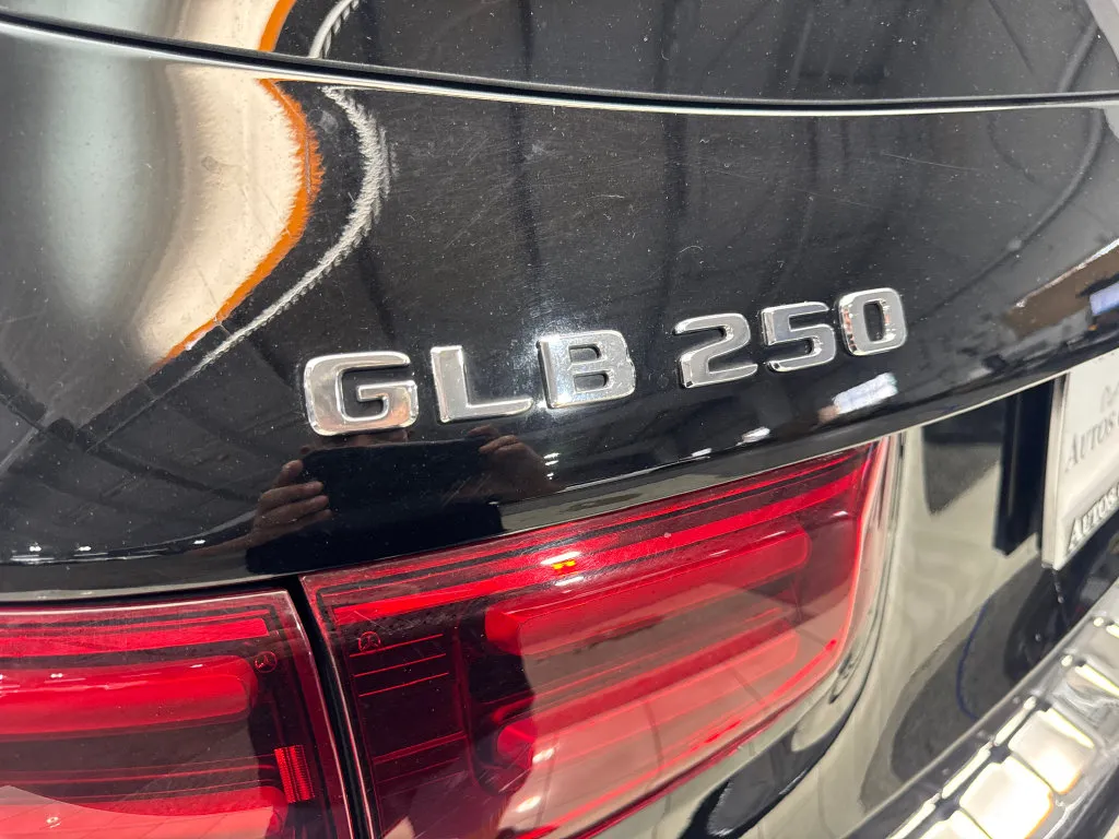 Mercedes-Benz GLB photo 25