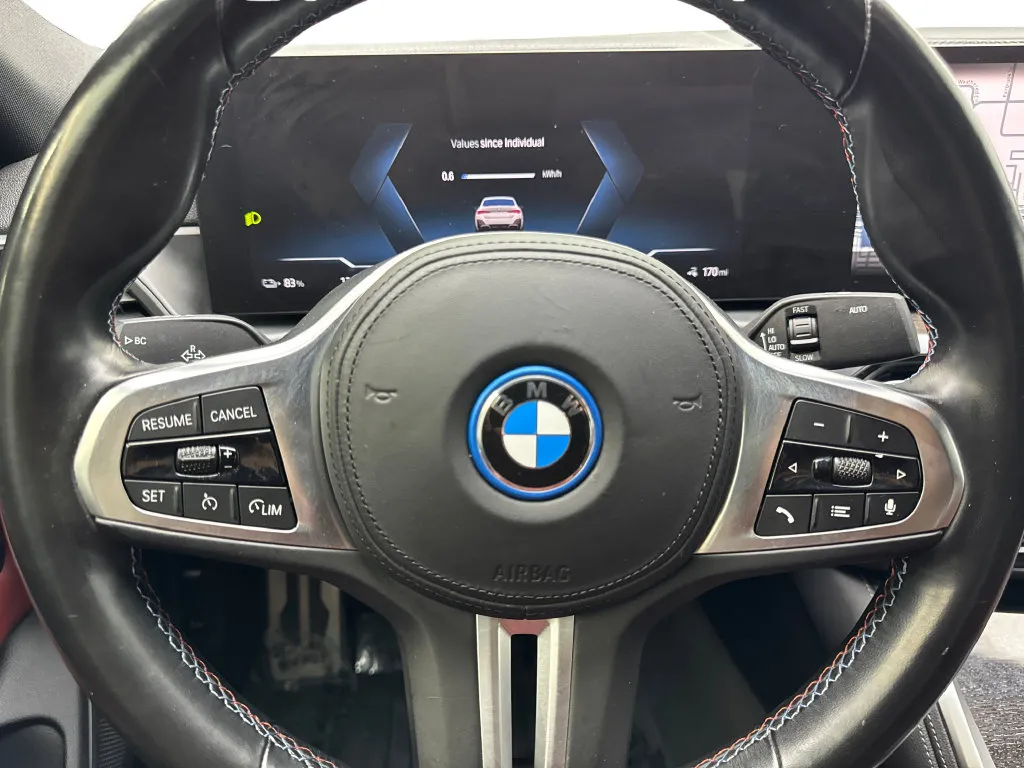 BMW i4 photo 59
