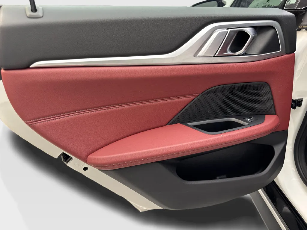 BMW i4 photo 39