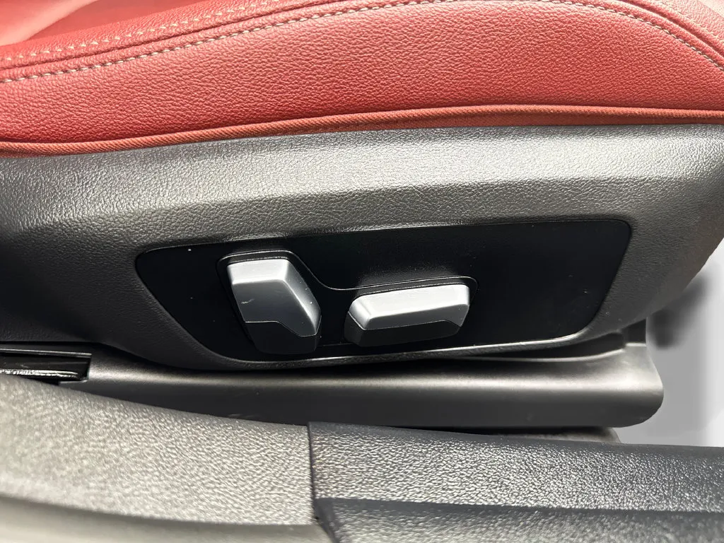 BMW i4 photo 49
