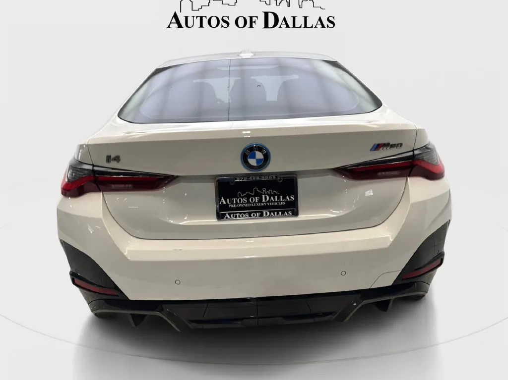 BMW i4 photo 8